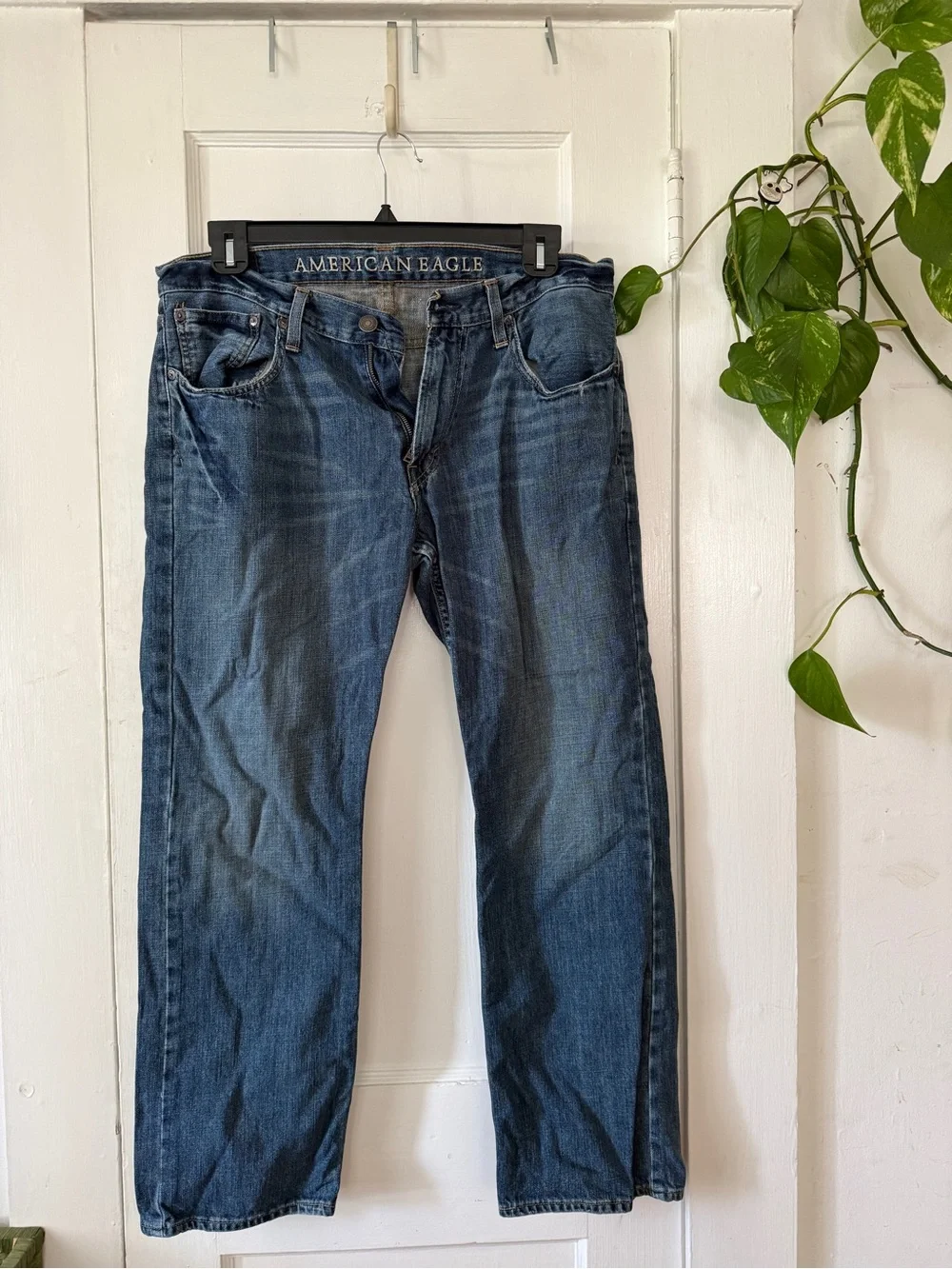 American Eagle men’s size 34/30 Men’s Dark Blue original Straight Jeans